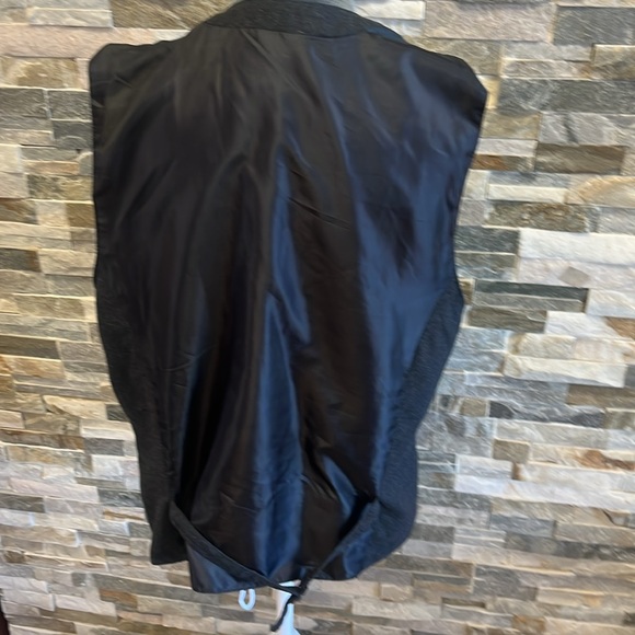 Sovereign Code Black Jacket - Picture 6 of 9